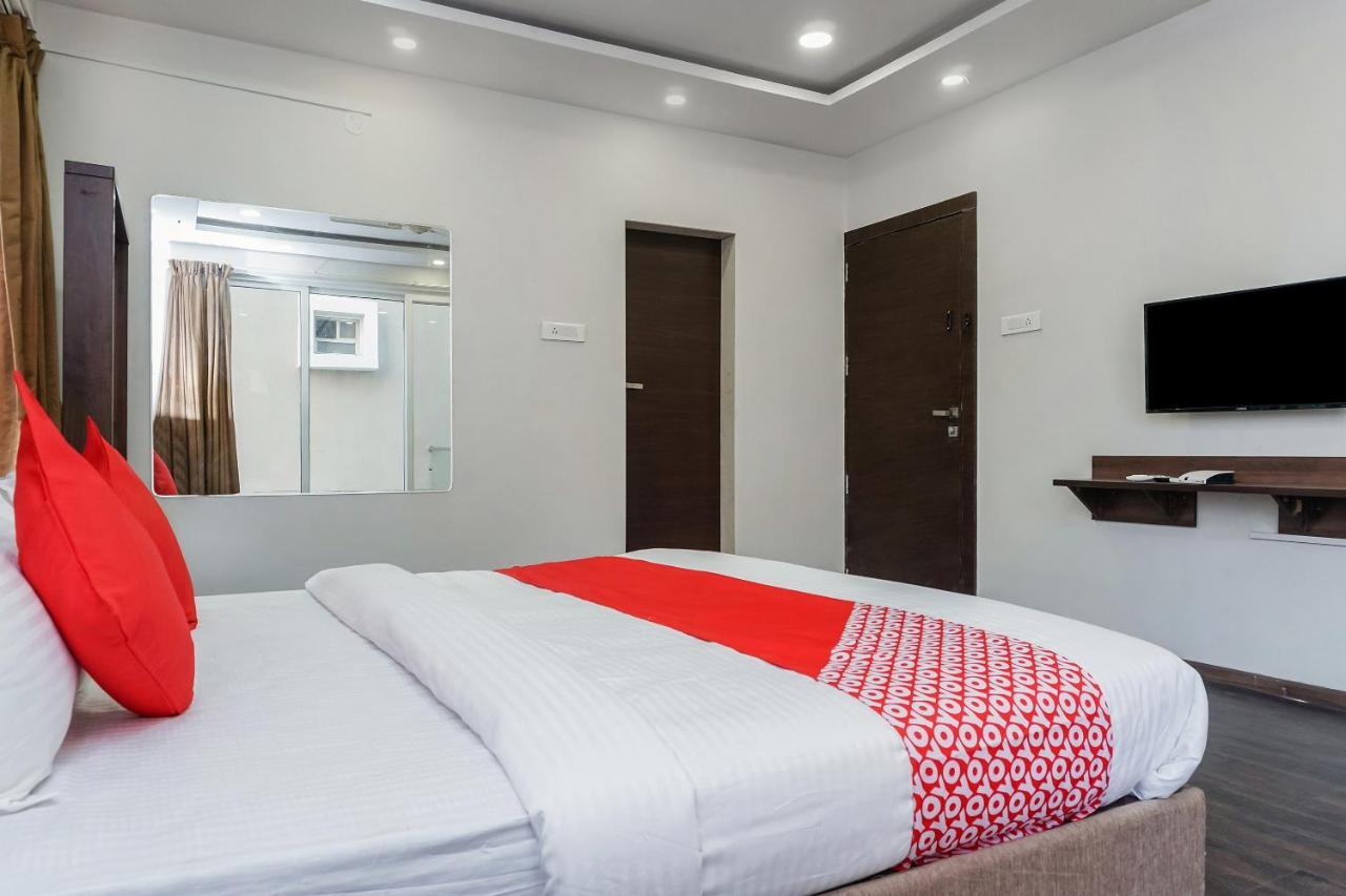 Oyo 16832 Hotel I Suite 2 Mangvadi Exterior foto